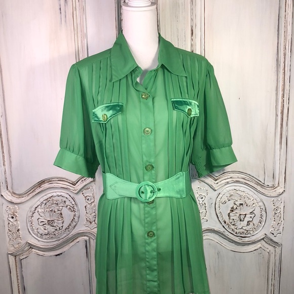 Ashley Stewart Spring Green Sheer  Belted Short Sleeve Button Down Top Size 14 - Picture 1 of 11